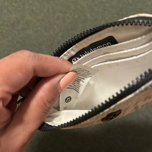 Lululemon Black and White Zip Pouch - Picture 3 of 4